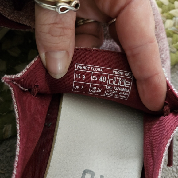 Hey dude Wendy flora peony red - Picture 5 of 5